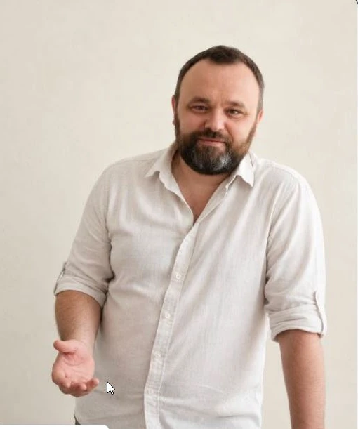 Сергей — специалист по сайтам и рекламе